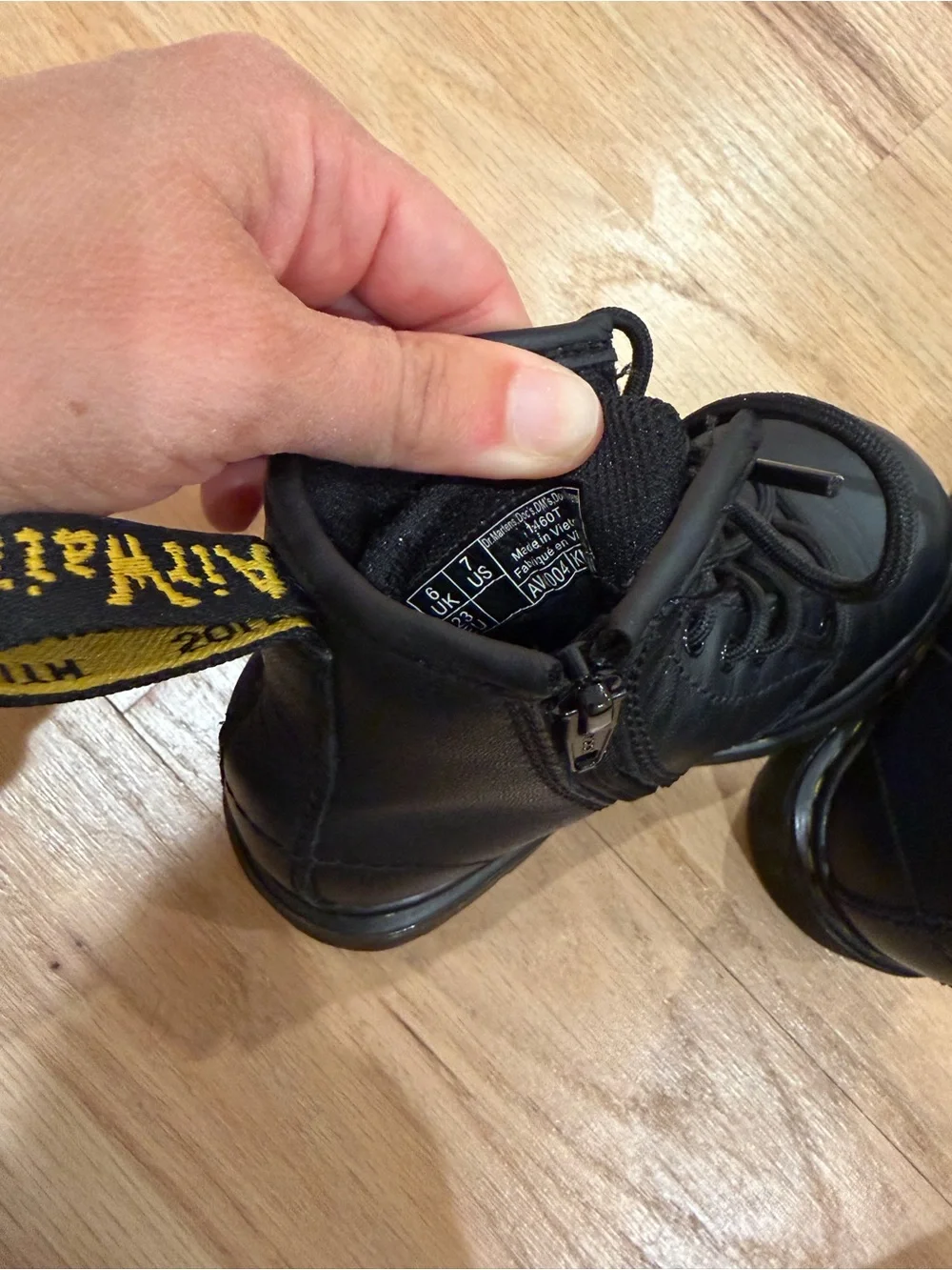 Dr. Martens kids black